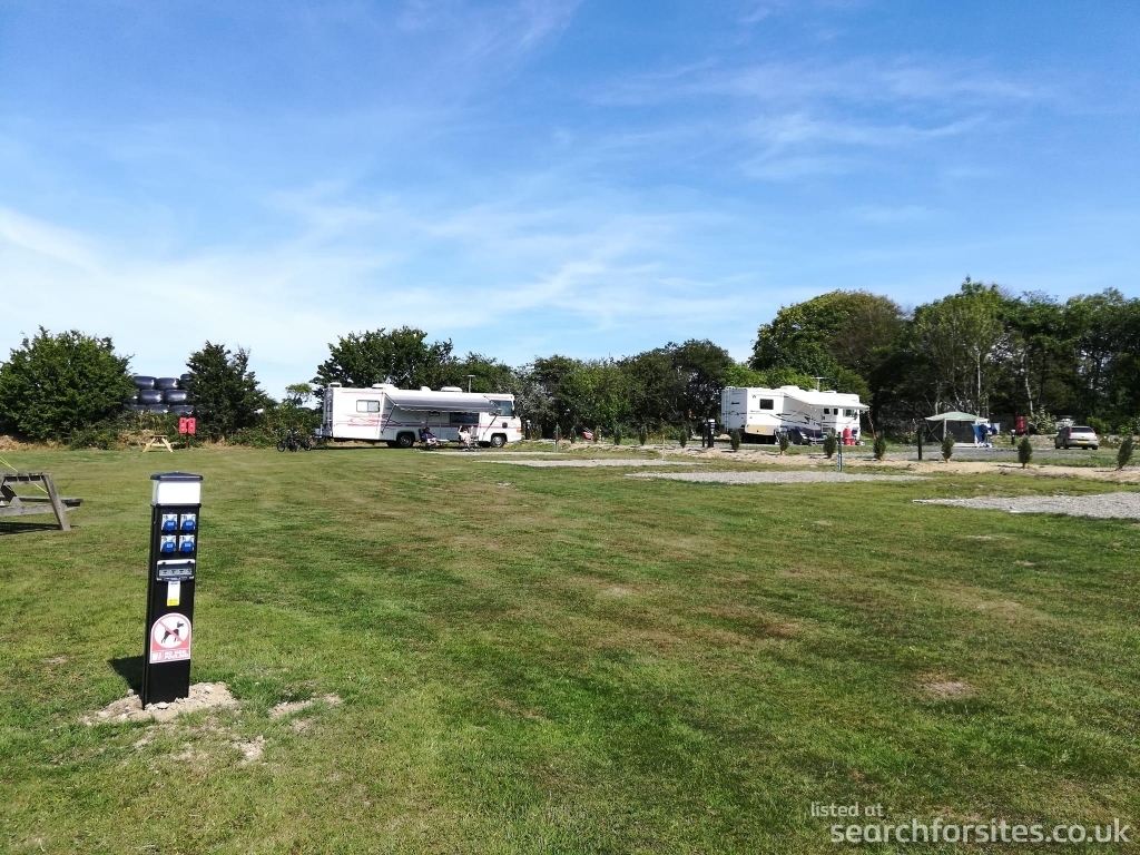 Brynawelon Caravan And Camping Park